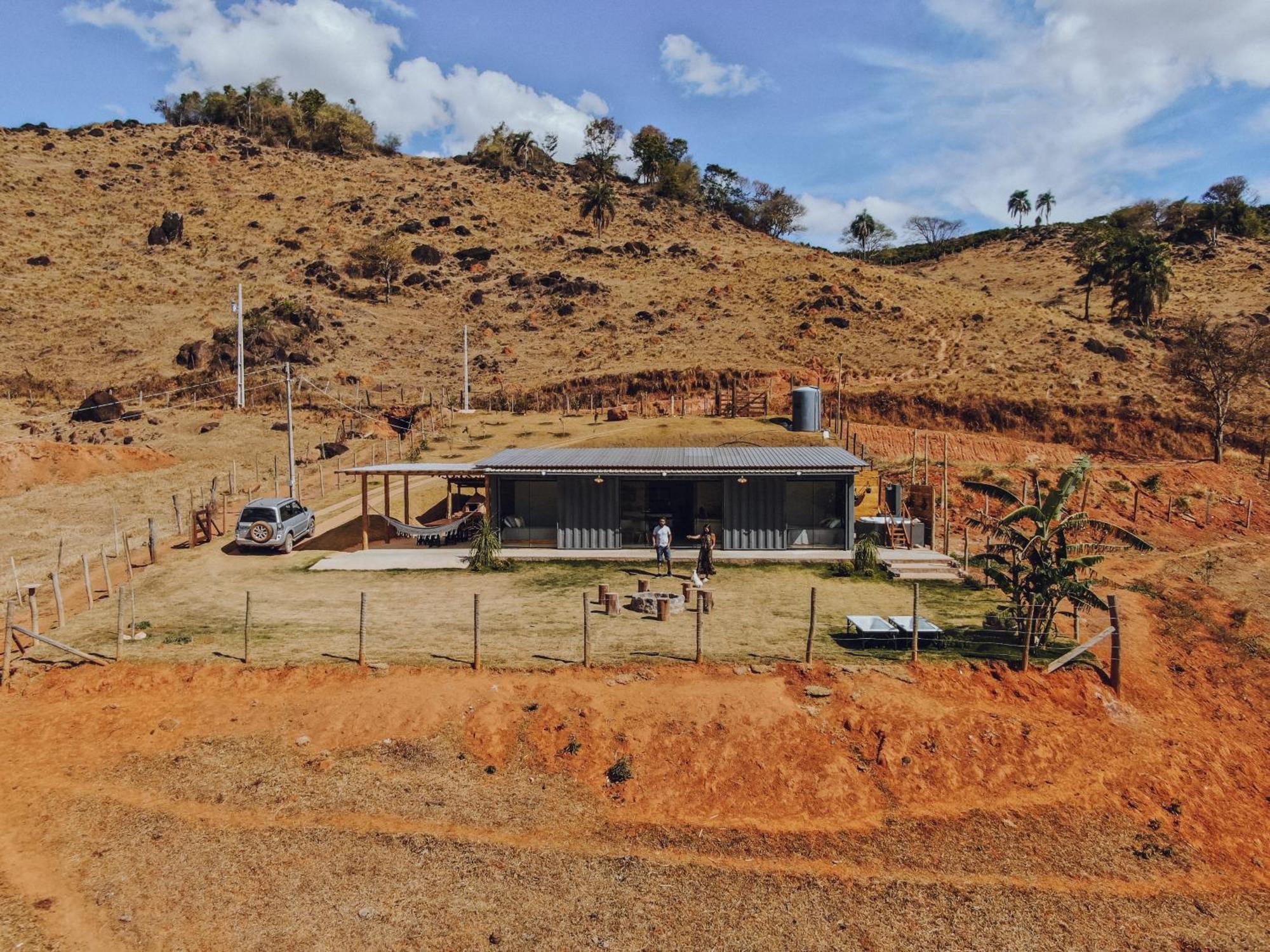 הוילה Bueno Brandão Casa Container Com Spa E Linda Vista Para A Serra Da Mantiqueira מראה חיצוני תמונה